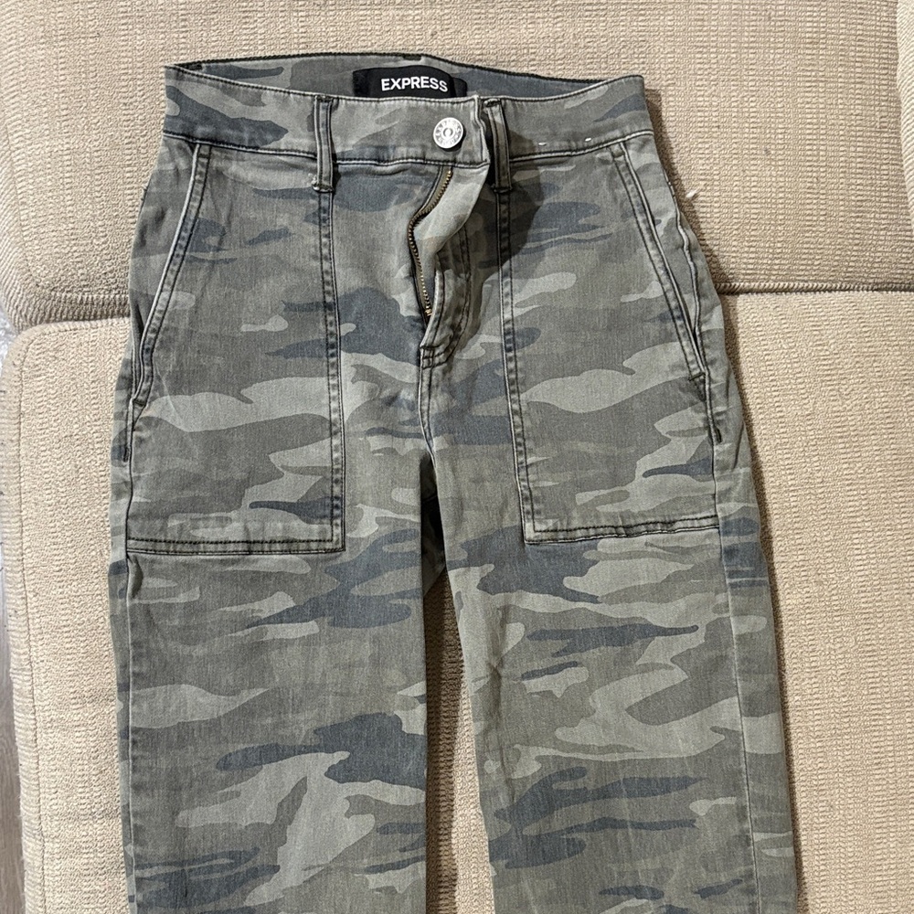 Express Straight Crop Camouflage Jeans